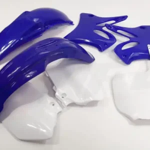 Odeslání Ihned UFO kompletní sada plastů YAMAHA YZ 125 / 250 02-05 barva (bílá/světle modrý) (YA301E999)