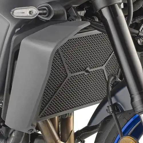 Ruční Výroba KAPPA kryt chladiče YAMAHA MT-09 24-25 barva černá
