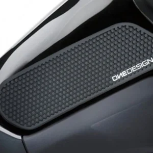 Boční chrániče nádrže PUIG ANTI-SLIP 20078N černý Odeslání Ihned