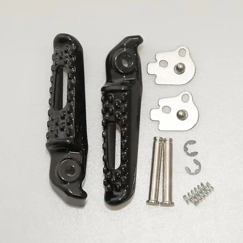 Profesionální BIKETEC PARTS sada stupaček pasažéra kompletní s upevněním HONDA CBR 600RR / CBR 1000RR 03-14 barva černá